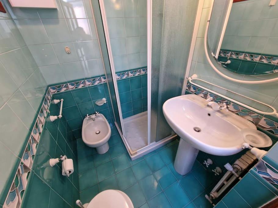 Silver Sands Finale Ligure - Traditional Apartment - 4 Beds & Terrace By The Beach Ngoại thất bức ảnh