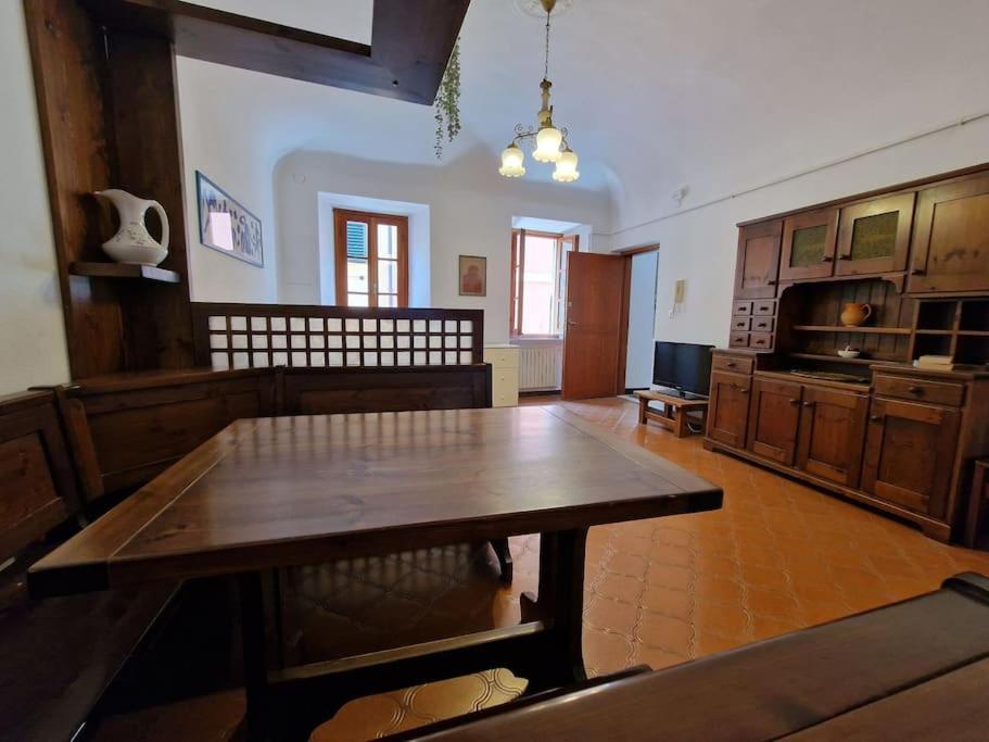 Silver Sands Finale Ligure - Traditional Apartment - 4 Beds & Terrace By The Beach Ngoại thất bức ảnh