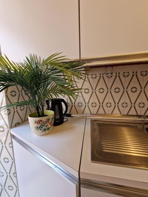 Silver Sands Finale Ligure - Traditional Apartment - 4 Beds & Terrace By The Beach Ngoại thất bức ảnh